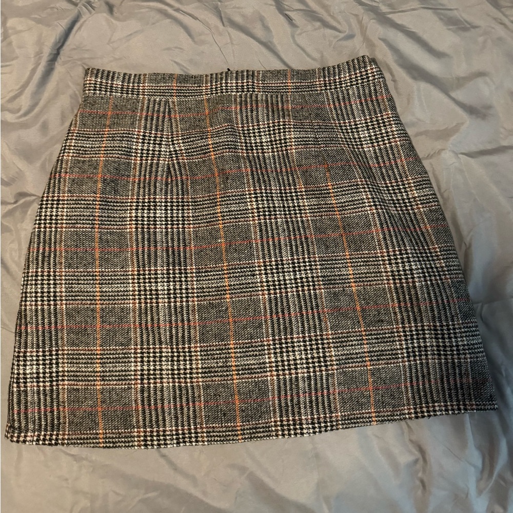 Size Large FOREVER 21 Plaid Skirt
